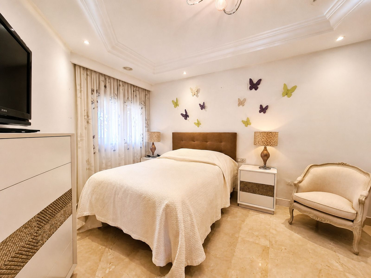 Appartement te koop in Estepona | 3 slaapkamers H5462002