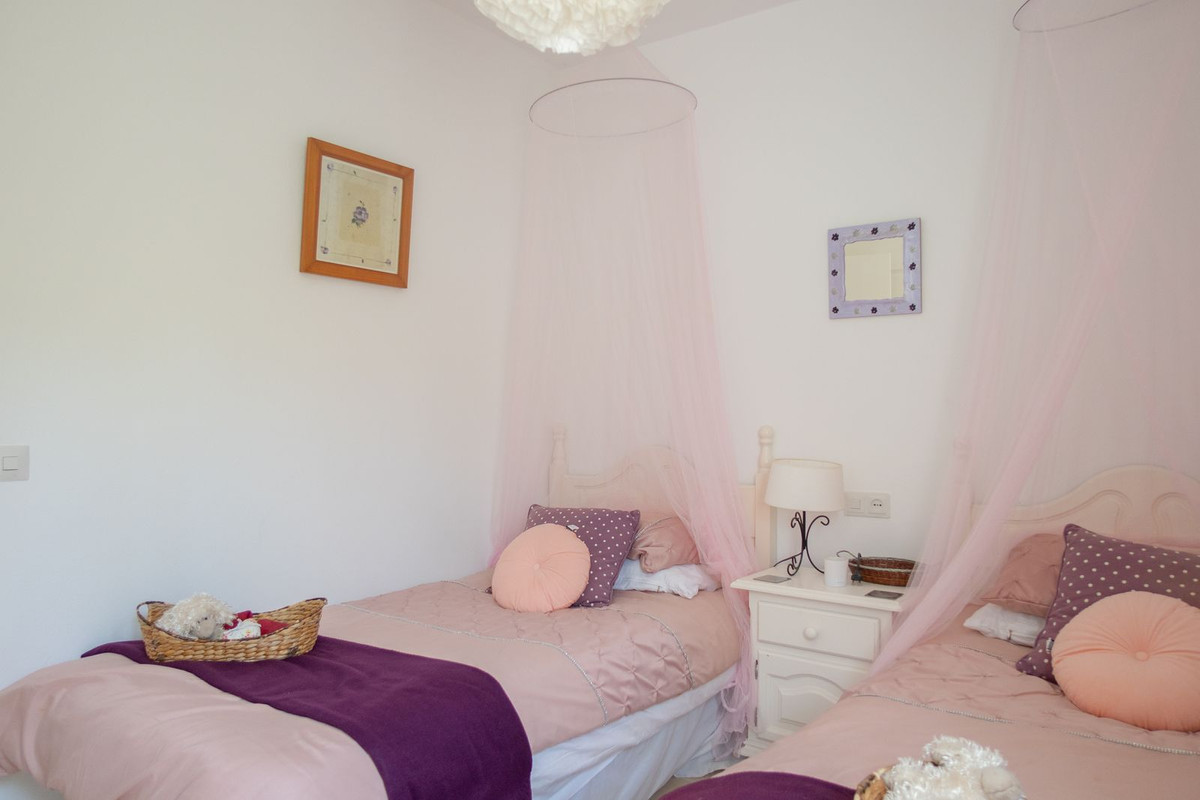 Huis te koop in Estepona | 3 slaapkamers H5462059