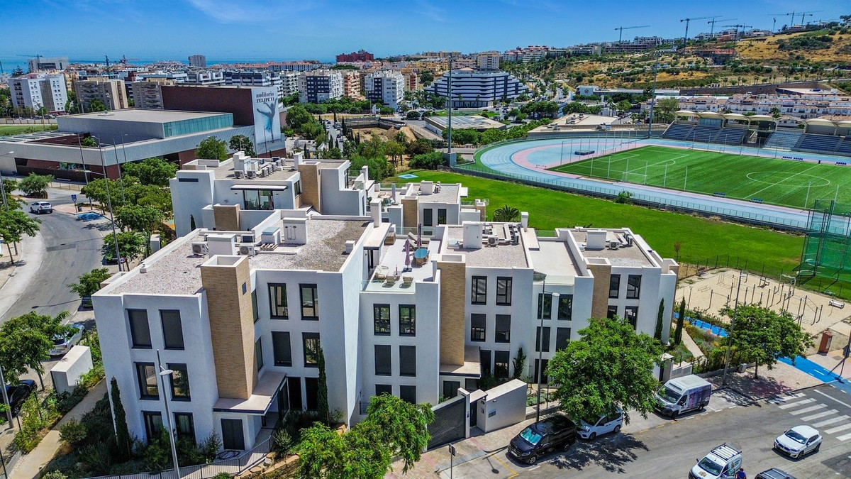 Finca - Cortijo te koop in Estepona | 2 slaapkamers H5462089