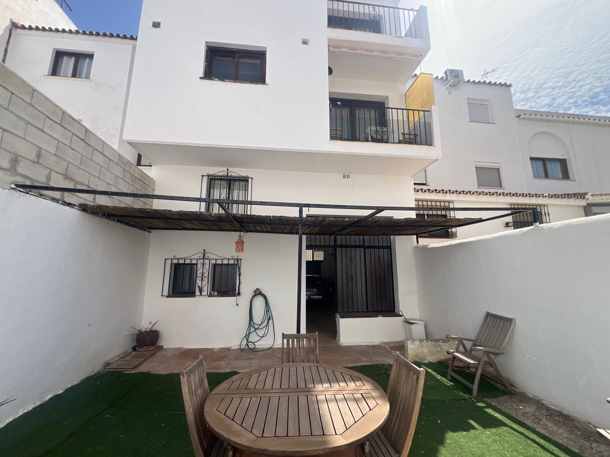 Finca - Cortijo te koop in Estepona | 4 slaapkamers H5462314