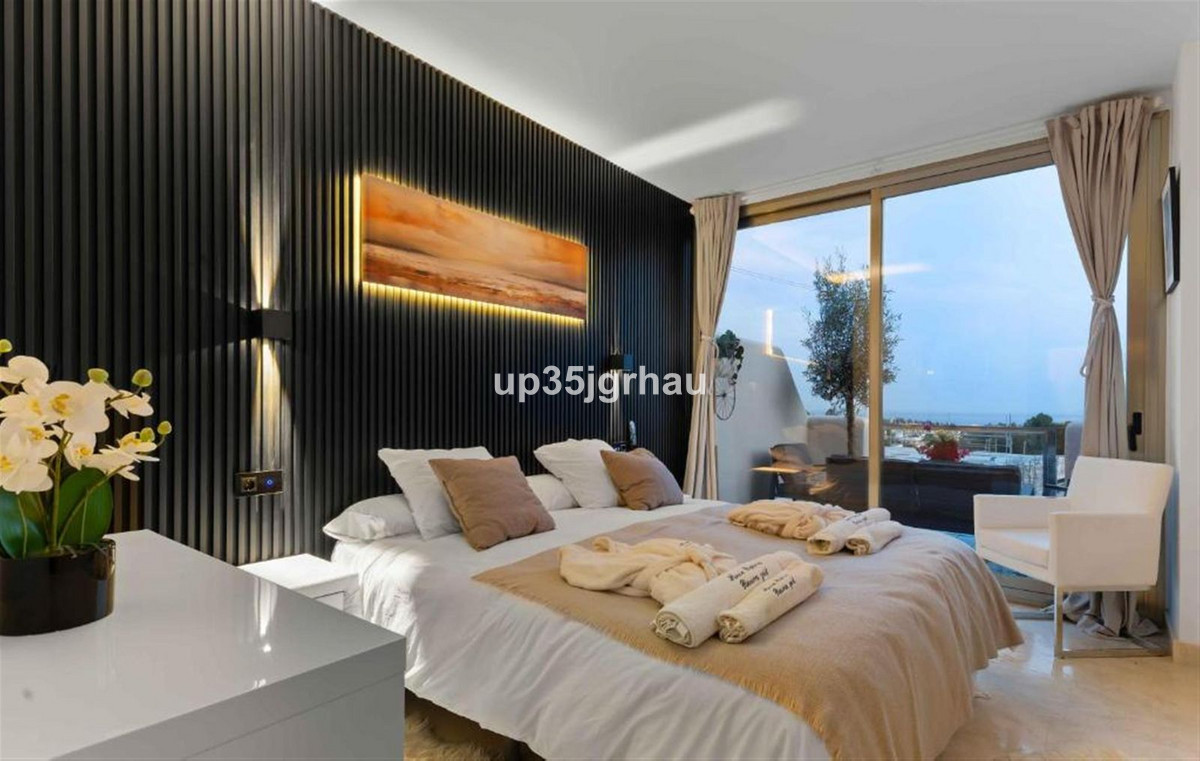 Huis te koop in Estepona | 2 slaapkamers H5462881