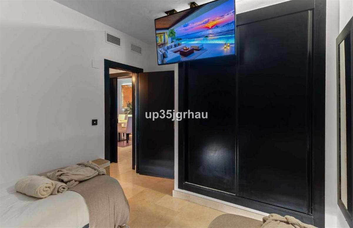 Huis te koop in Estepona | 2 slaapkamers H5462881
