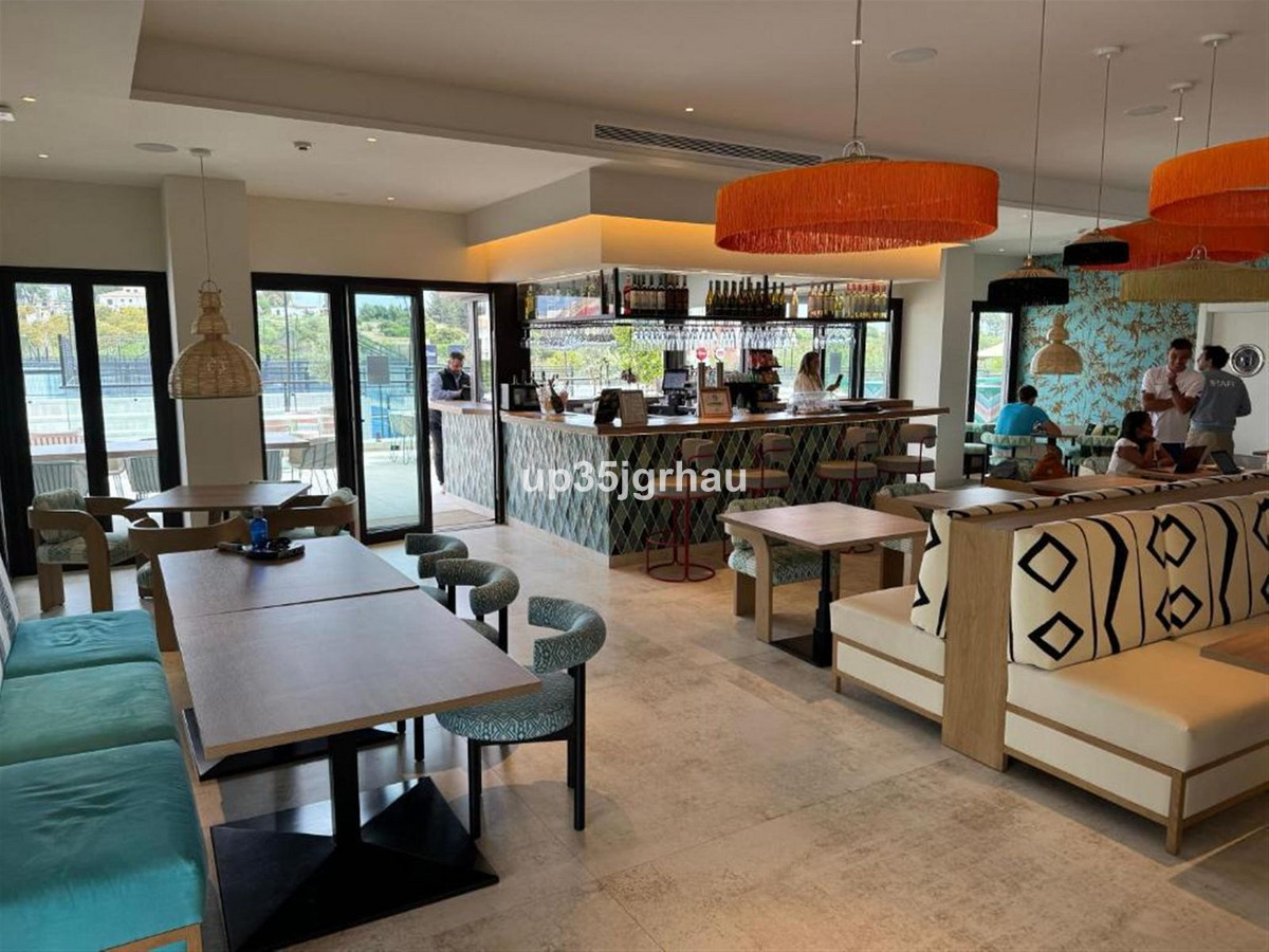 Huis te koop in Estepona | 2 slaapkamers H5462881