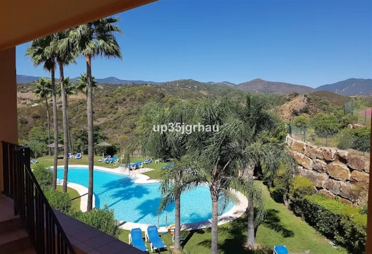 Huis te koop in Estepona | 2 slaapkamers H5462881