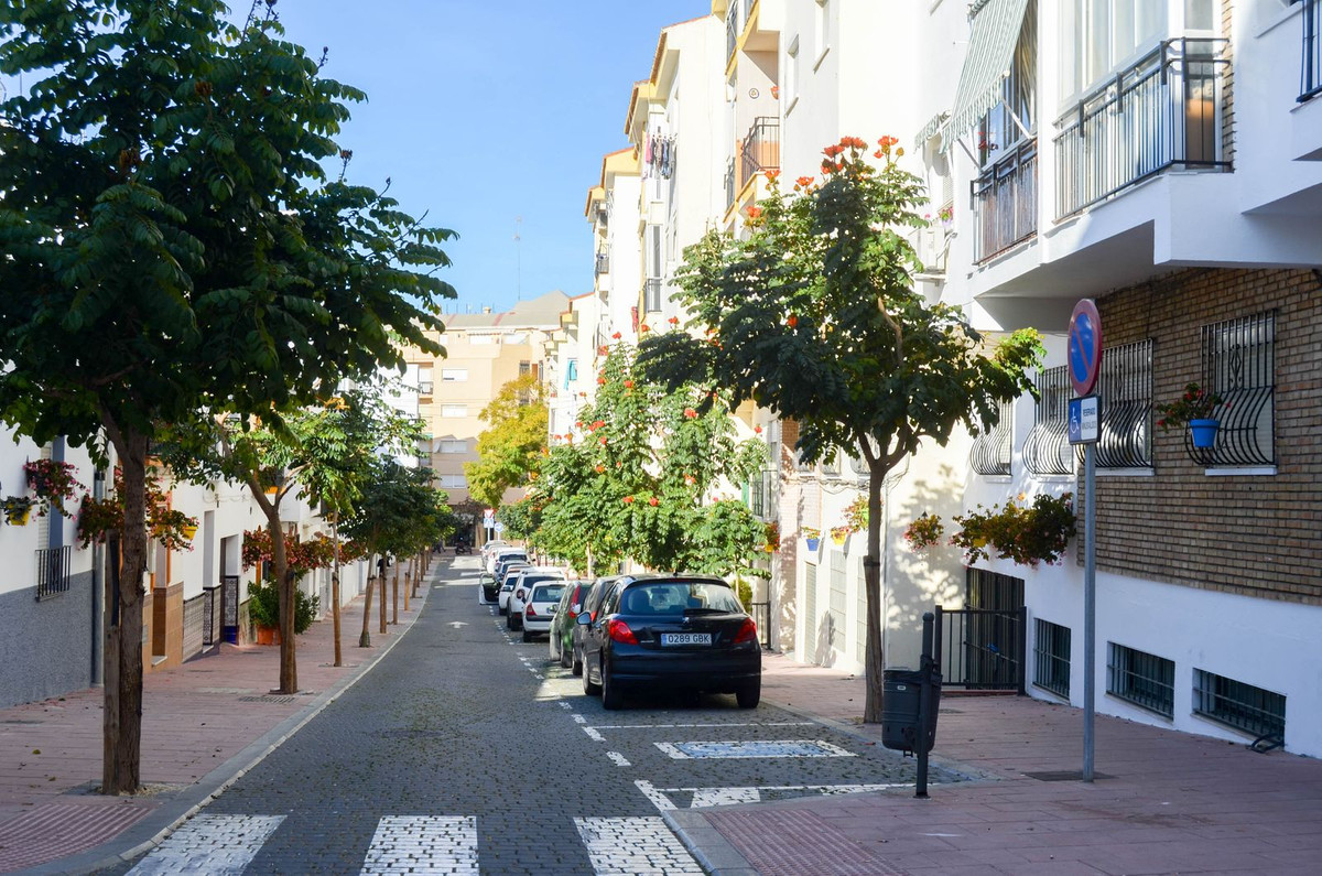 Huis te koop in Estepona | 4 slaapkamers H5462986