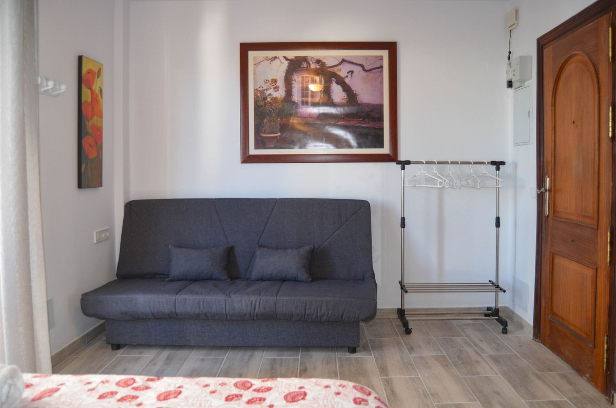Huis te koop in Estepona | 4 slaapkamers H5462986