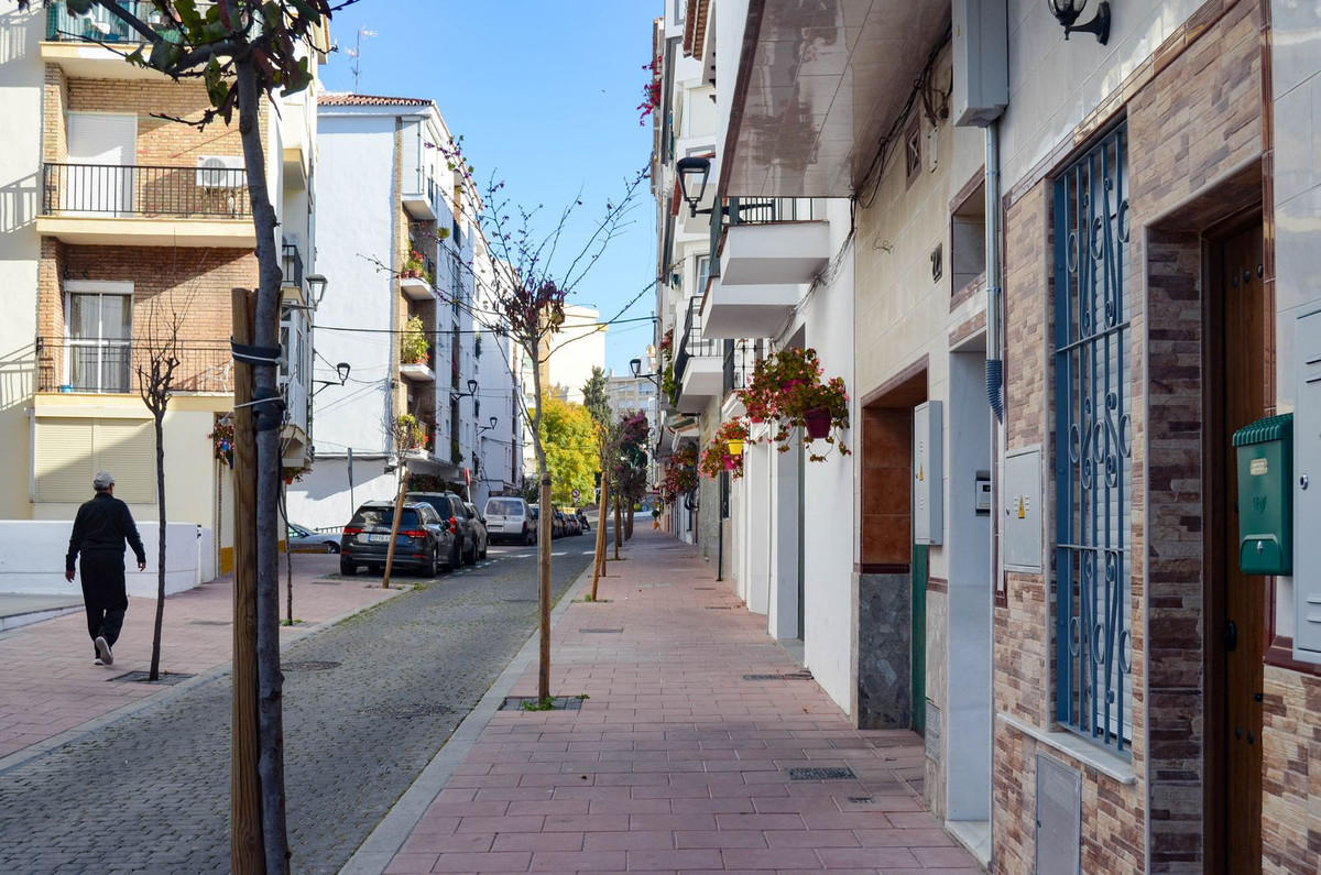 Huis te koop in Estepona | 4 slaapkamers H5462986