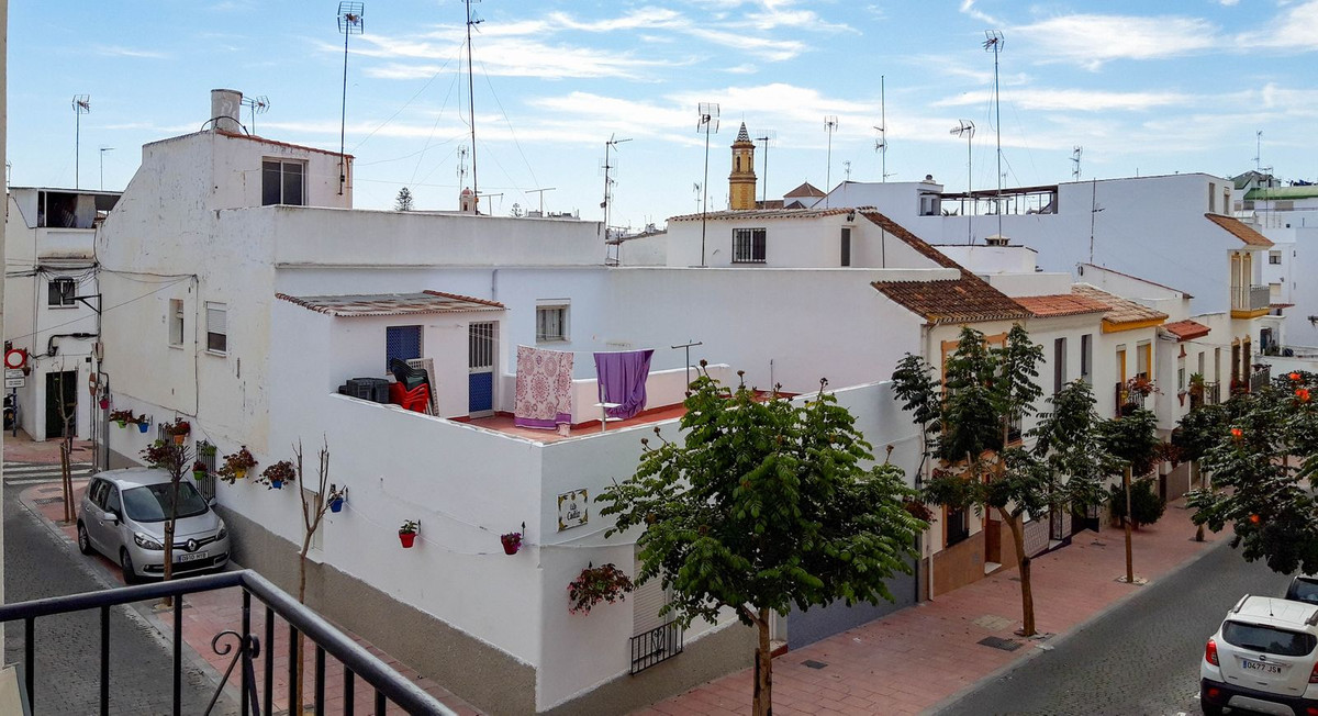 Huis te koop in Estepona | 4 slaapkamers H5462986
