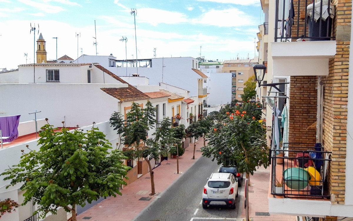 Huis te koop in Estepona | 4 slaapkamers H5462986