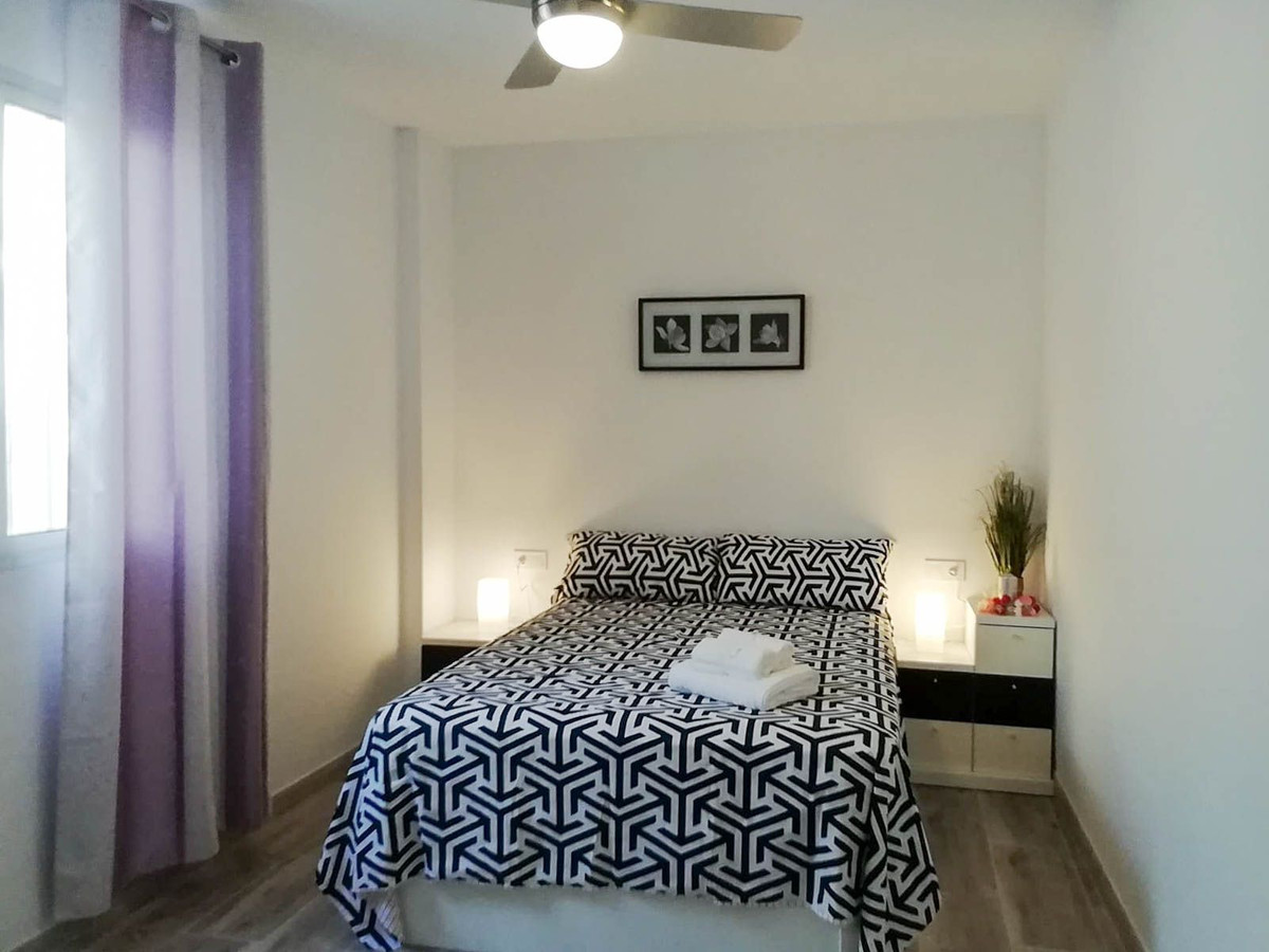 Huis te koop in Estepona | 4 slaapkamers H5462986