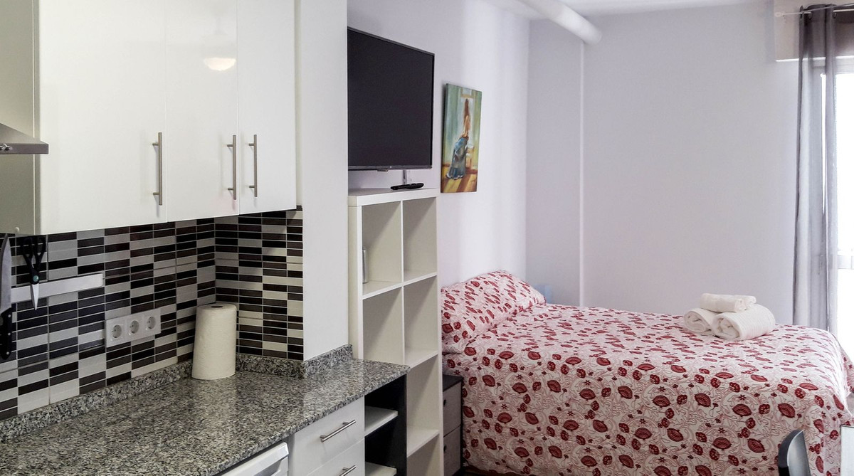 Huis te koop in Estepona | 4 slaapkamers H5462986