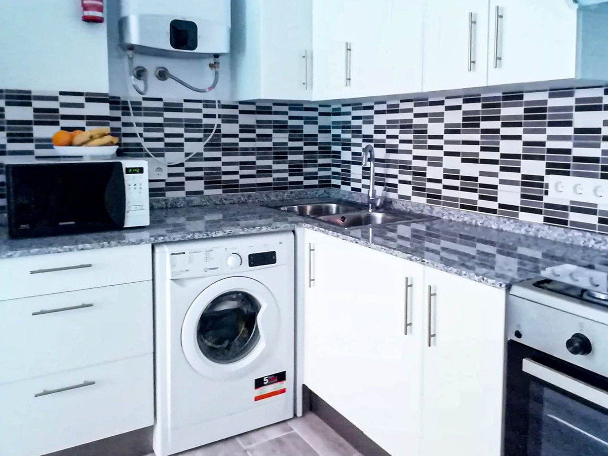 Huis te koop in Estepona | 4 slaapkamers H5462986