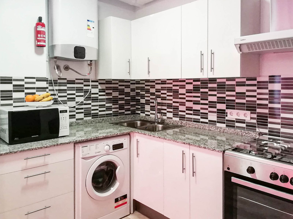 Huis te koop in Estepona | 4 slaapkamers H5462986