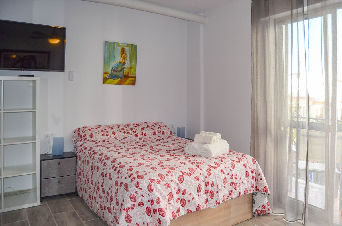Huis te koop in Estepona | 4 slaapkamers H5462986