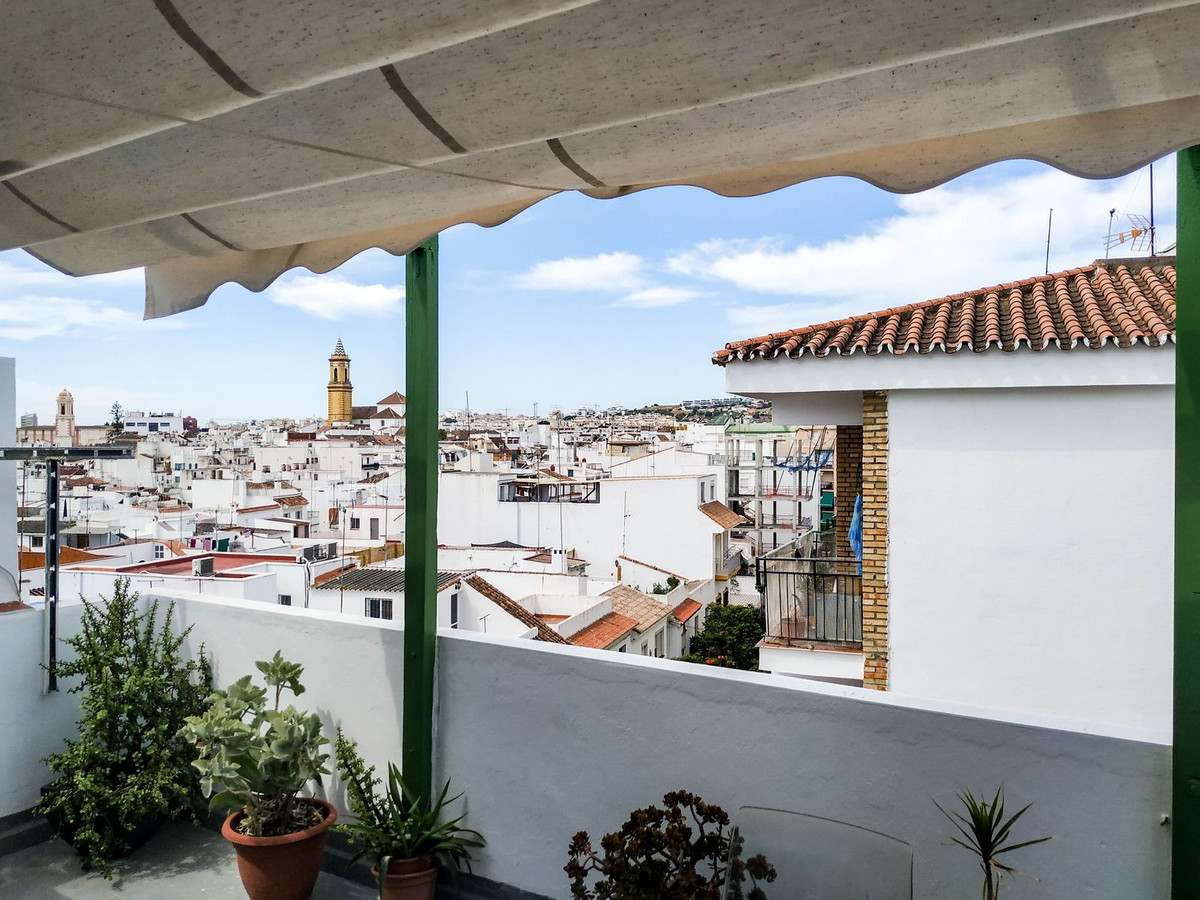 Huis te koop in Estepona | 4 slaapkamers H5462986
