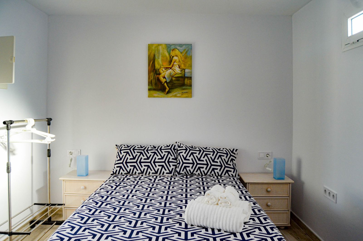Huis te koop in Estepona | 4 slaapkamers H5462986