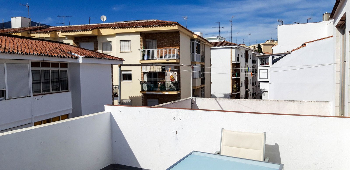 Huis te koop in Estepona | 4 slaapkamers H5462986