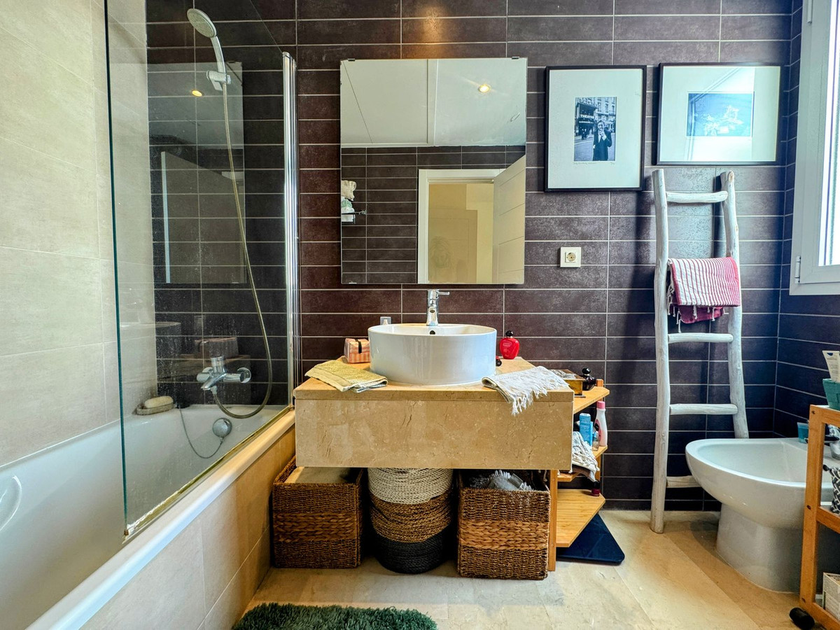 Appartement te koop in Estepona | 2 slaapkamers H5464138