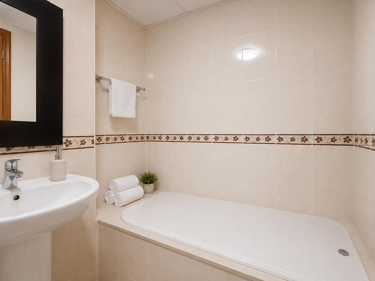 Huis te koop in Estepona | 3 slaapkamers H5464990