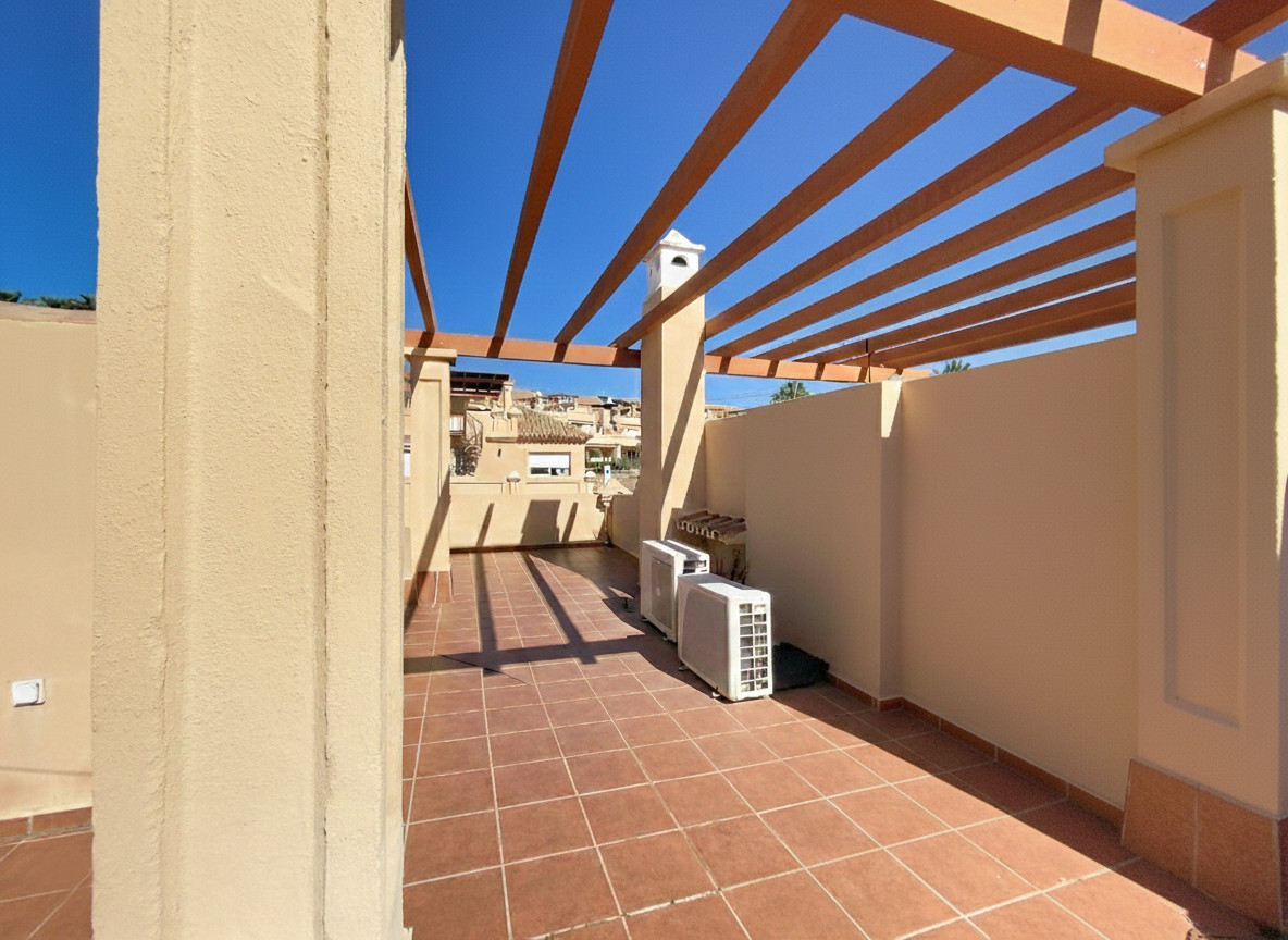 Huis te koop in Estepona | 3 slaapkamers H5464990