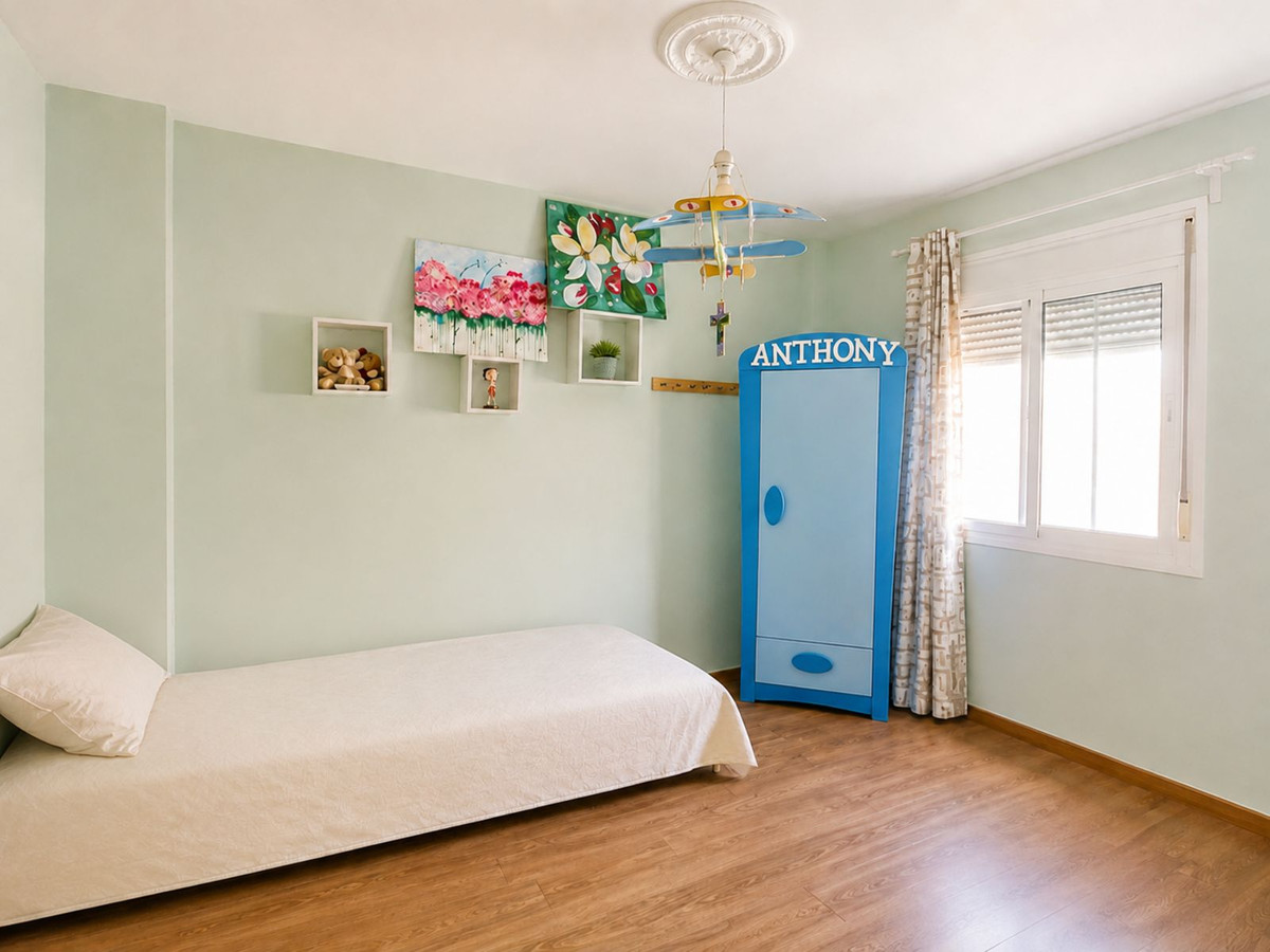 Huis te koop in Estepona | 3 slaapkamers H5465191
