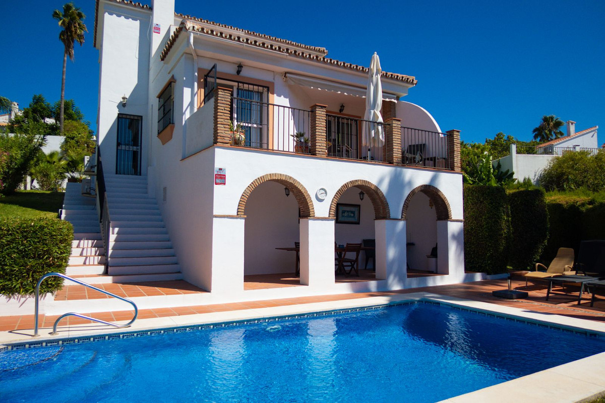 Huis te koop in Estepona | 3 slaapkamers H5465248