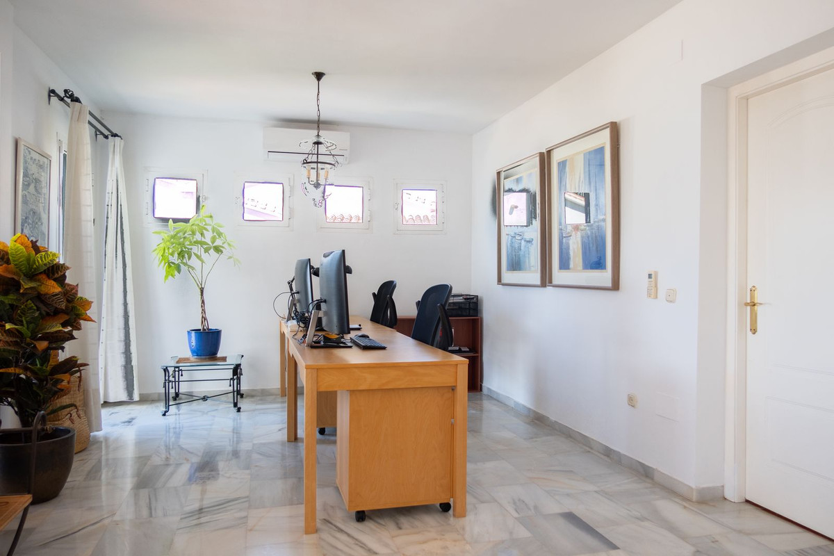 Huis te koop in Estepona | 3 slaapkamers H5465248