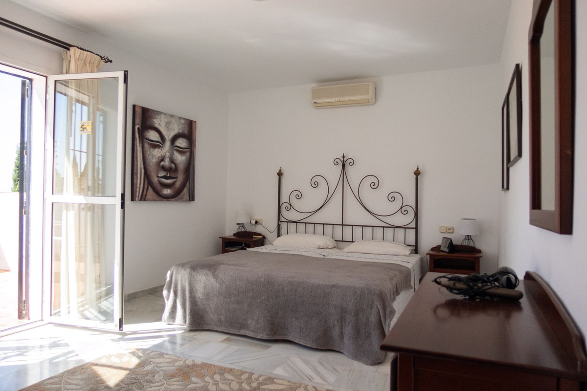 Huis te koop in Estepona | 3 slaapkamers H5465248