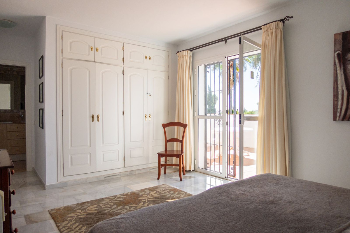 Huis te koop in Estepona | 3 slaapkamers H5465248