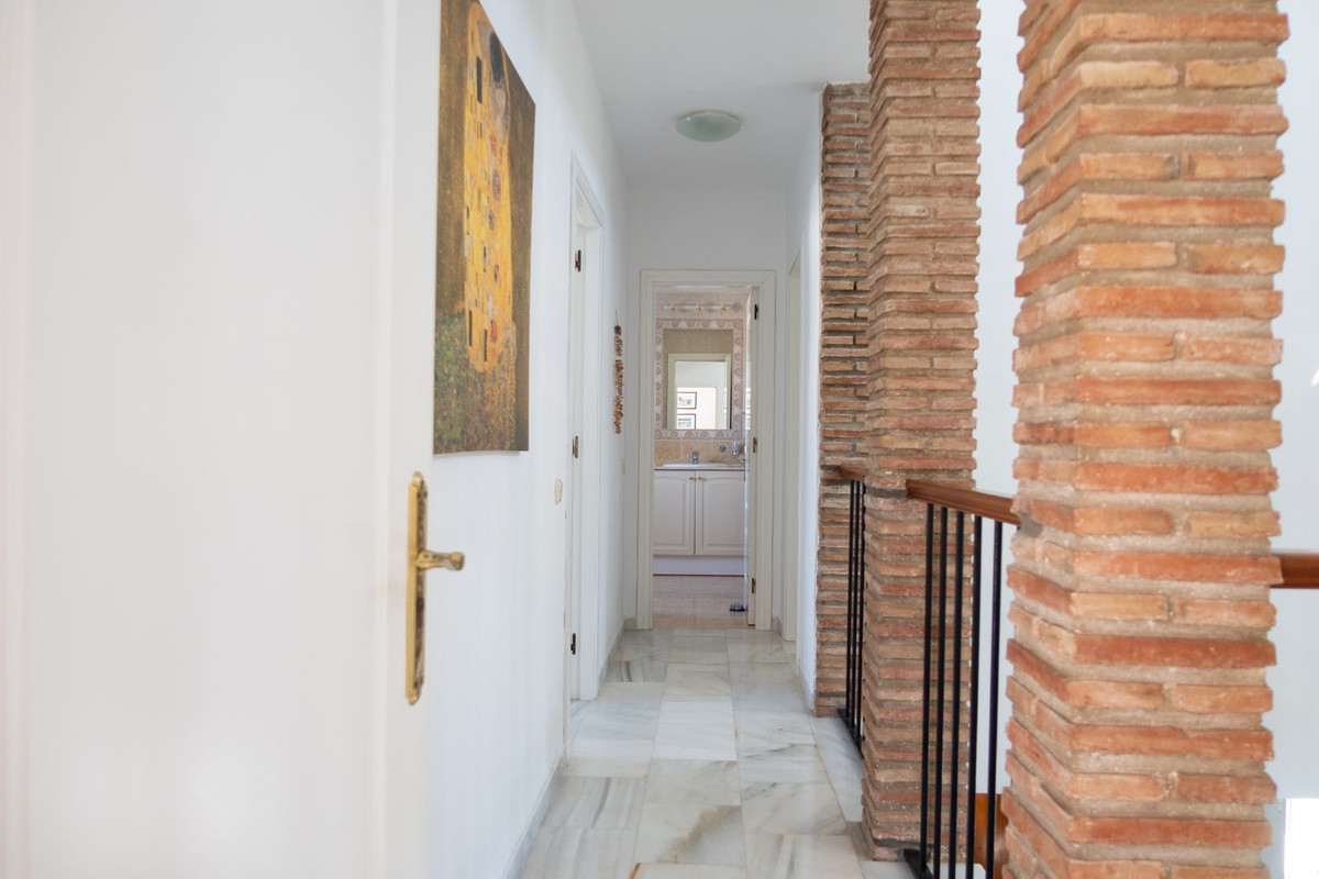 Huis te koop in Estepona | 3 slaapkamers H5465248