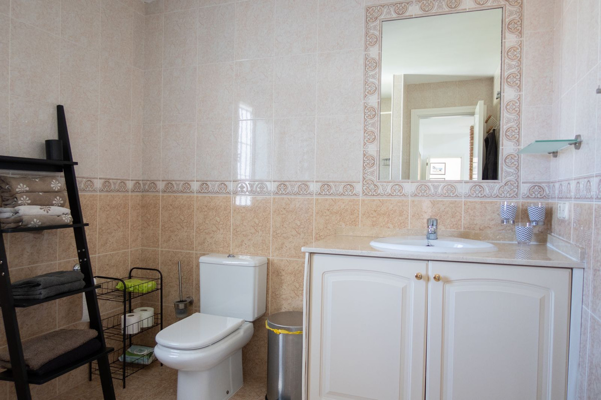Huis te koop in Estepona | 3 slaapkamers H5465248