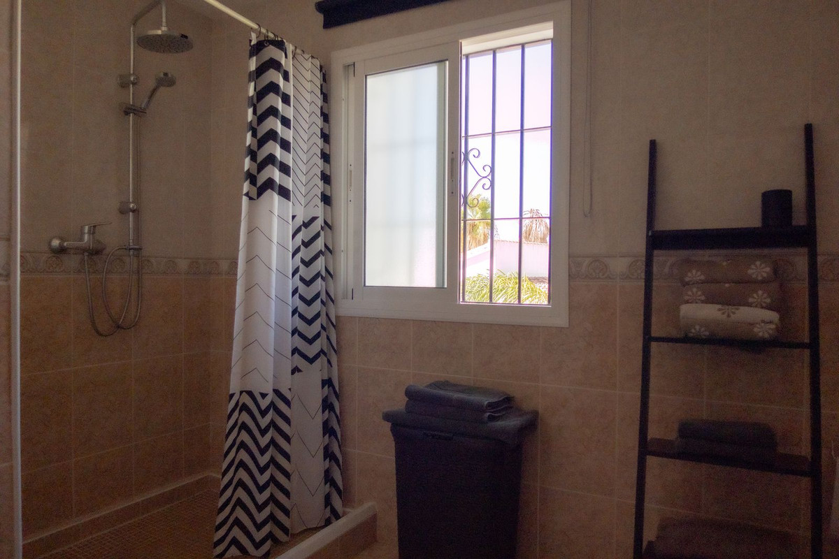 Huis te koop in Estepona | 3 slaapkamers H5465248