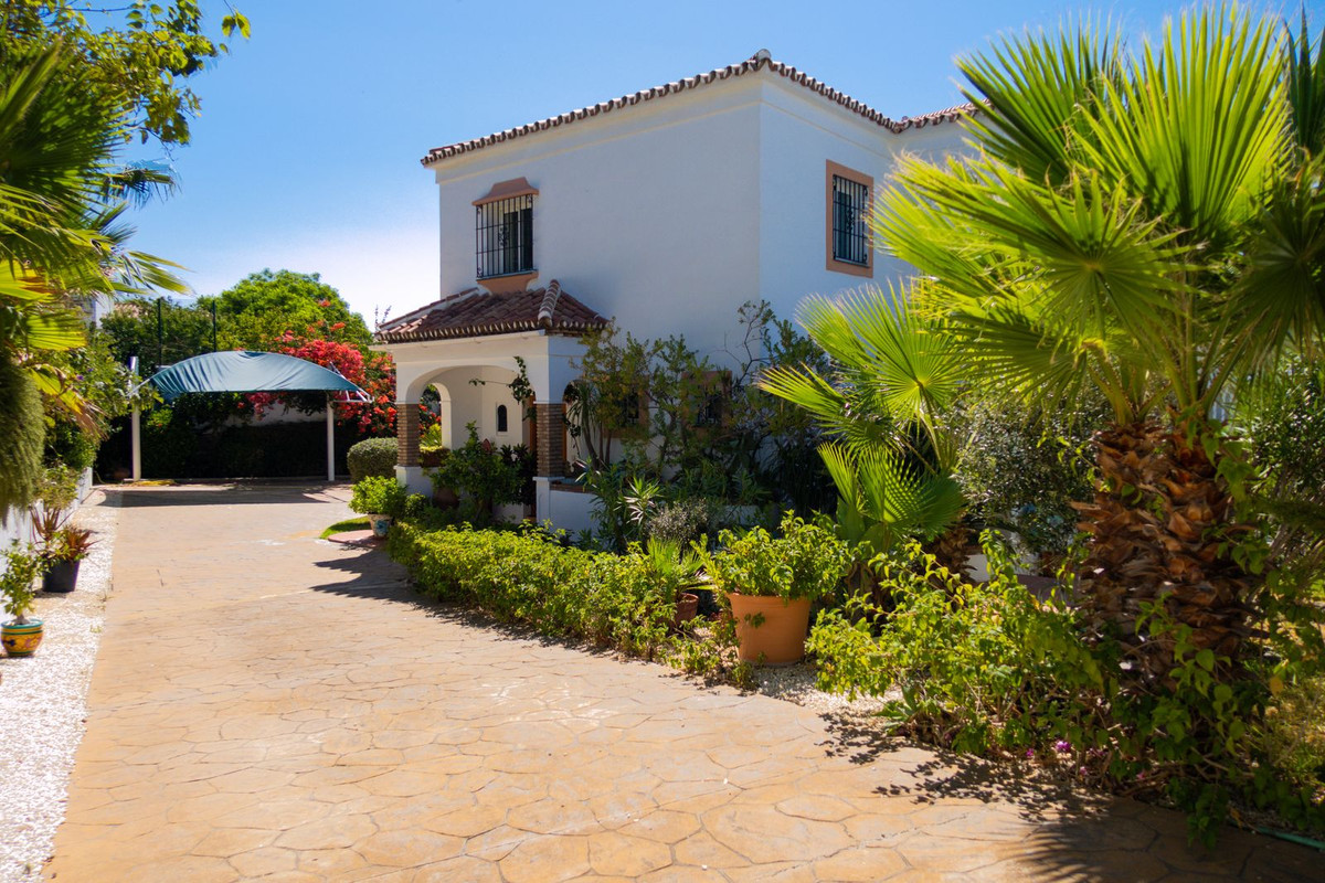 Huis te koop in Estepona | 3 slaapkamers H5465248