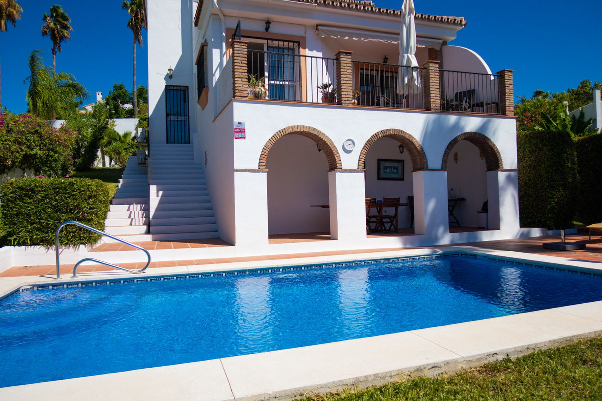 Huis te koop in Estepona | 3 slaapkamers H5465248