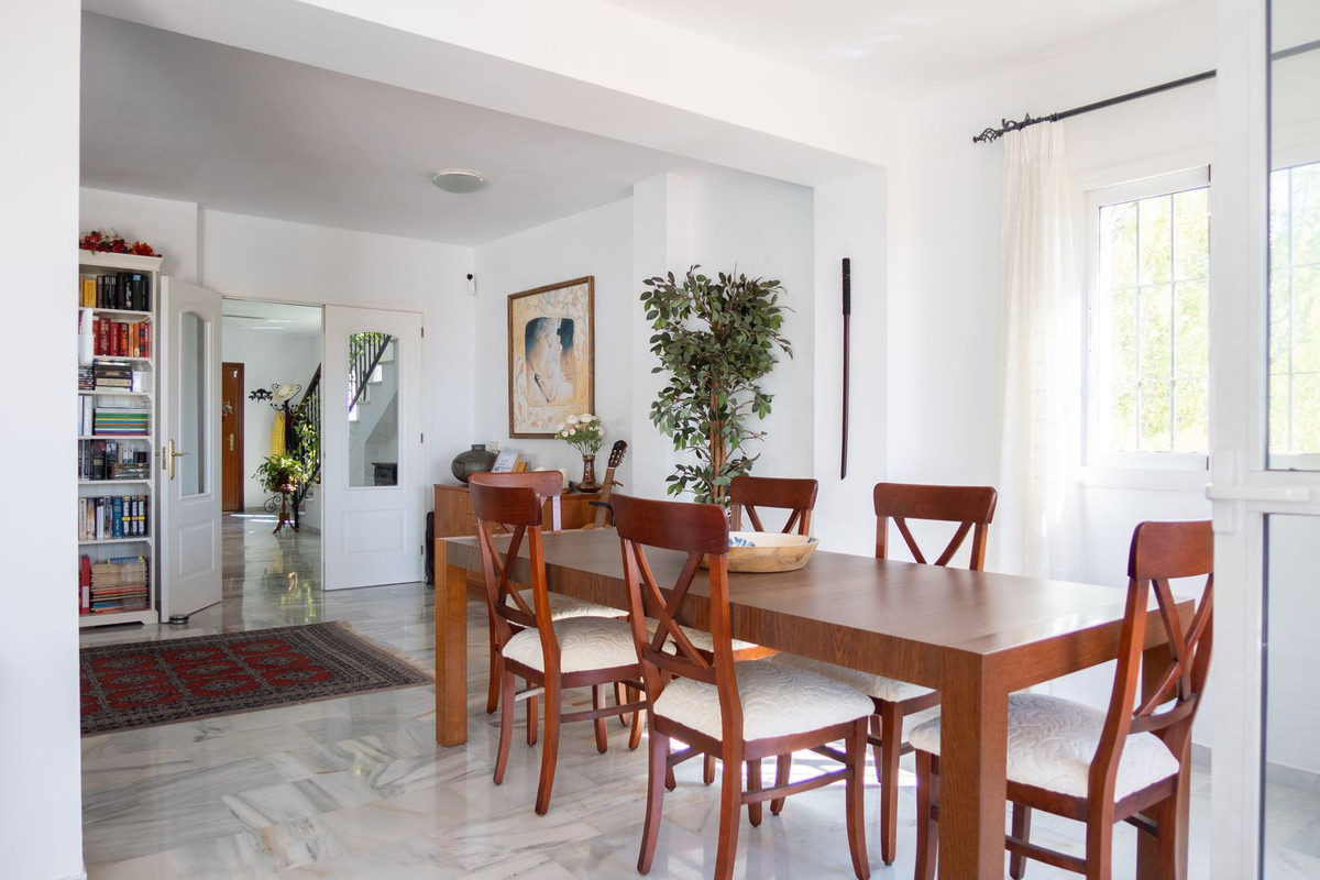 Huis te koop in Estepona | 3 slaapkamers H5465248