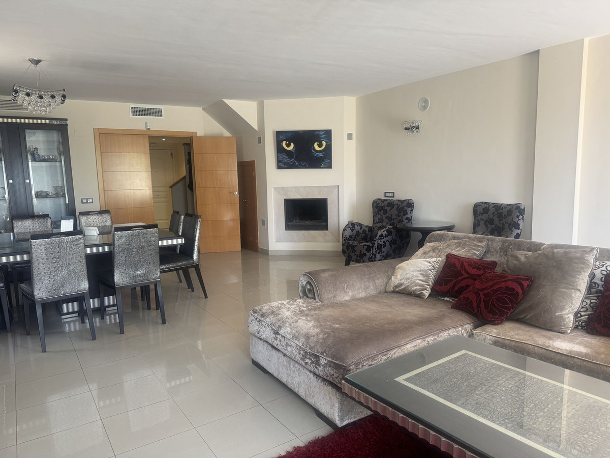 Huis te koop in Estepona | 3 slaapkamers H5468962