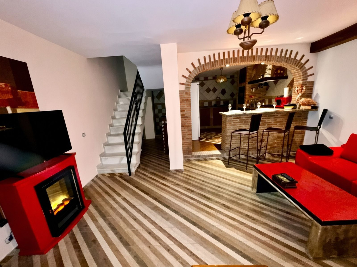 Huis te koop in Estepona | 2 slaapkamers H5471767