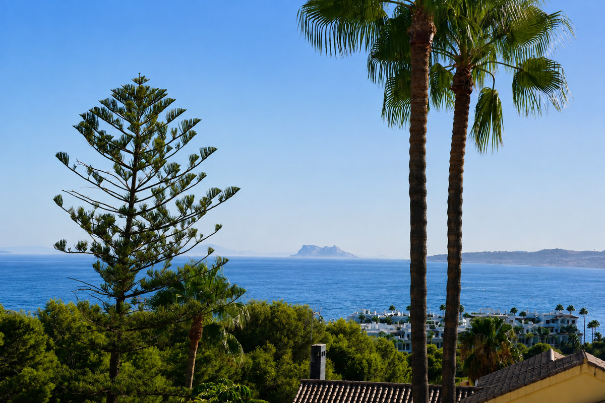 Huis te koop in Estepona | 4 slaapkamers H5471950