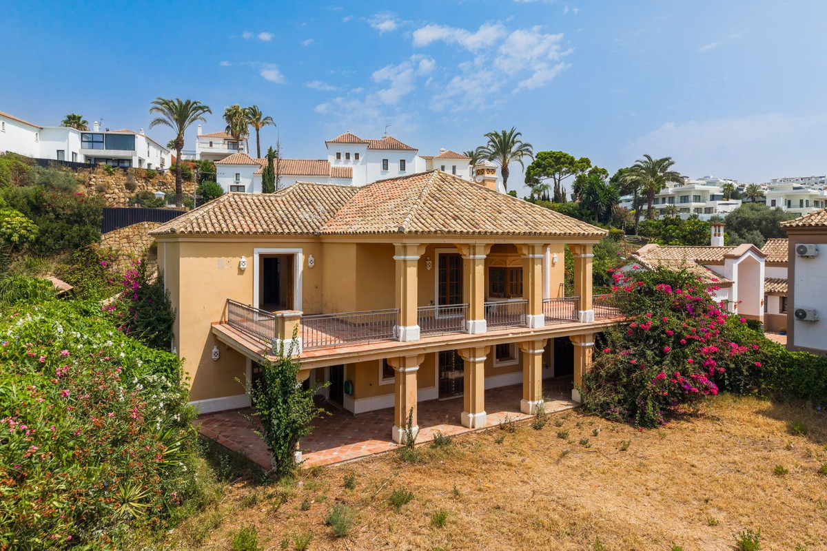 Huis te koop in Estepona | 4 slaapkamers H5472985