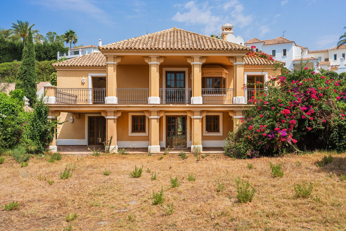Huis te koop in Estepona | 4 slaapkamers H5472985