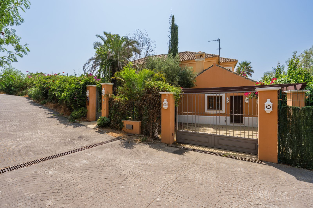 Huis te koop in Estepona | 4 slaapkamers H5472985