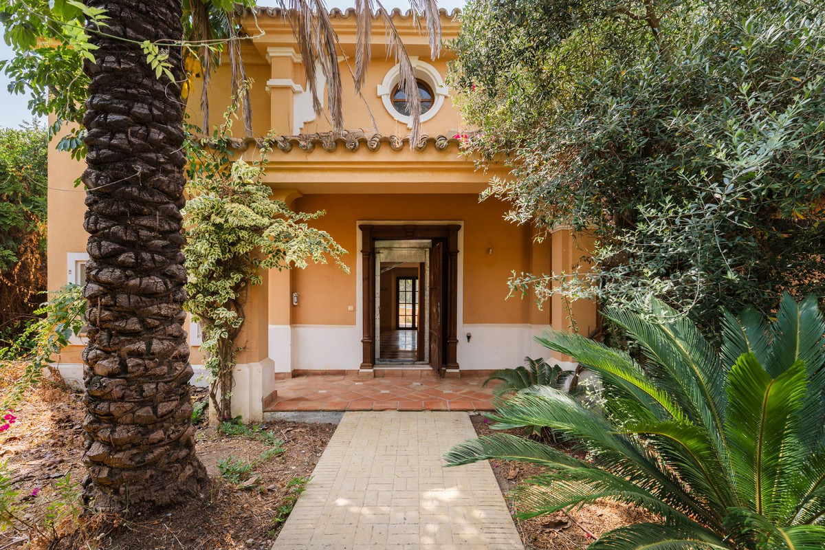 Huis te koop in Estepona | 4 slaapkamers H5472985