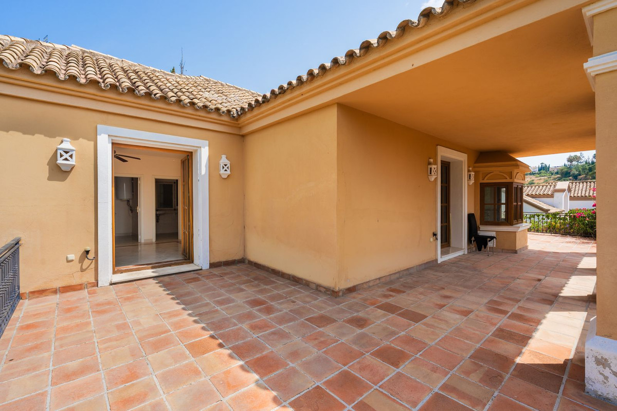 Huis te koop in Estepona | 4 slaapkamers H5472985