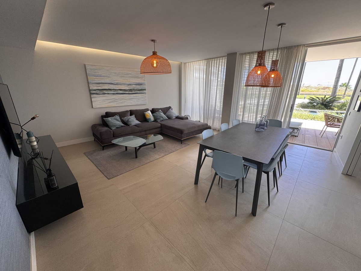 Finca - Cortijo te koop in Estepona | 2 slaapkamers H5473450
