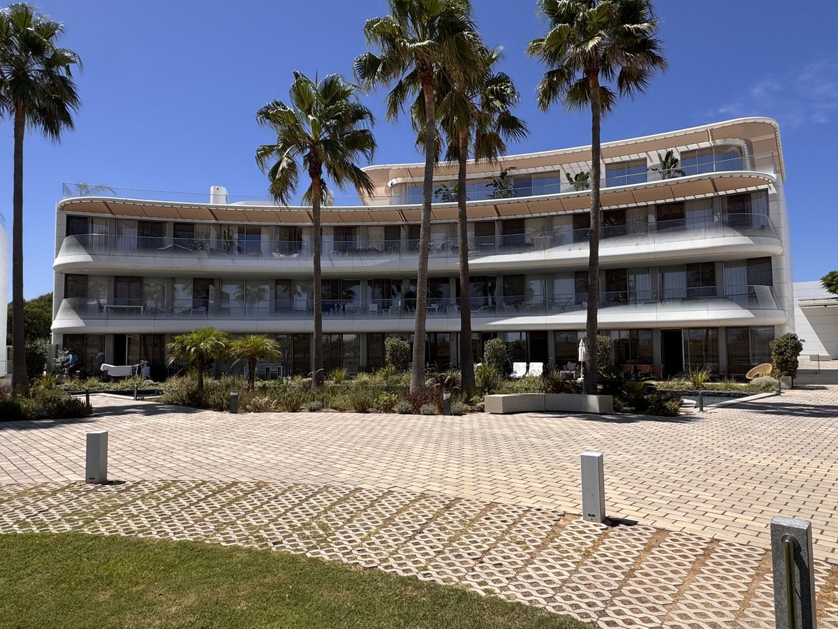 Finca - Cortijo te koop in Estepona | 2 slaapkamers H5473450