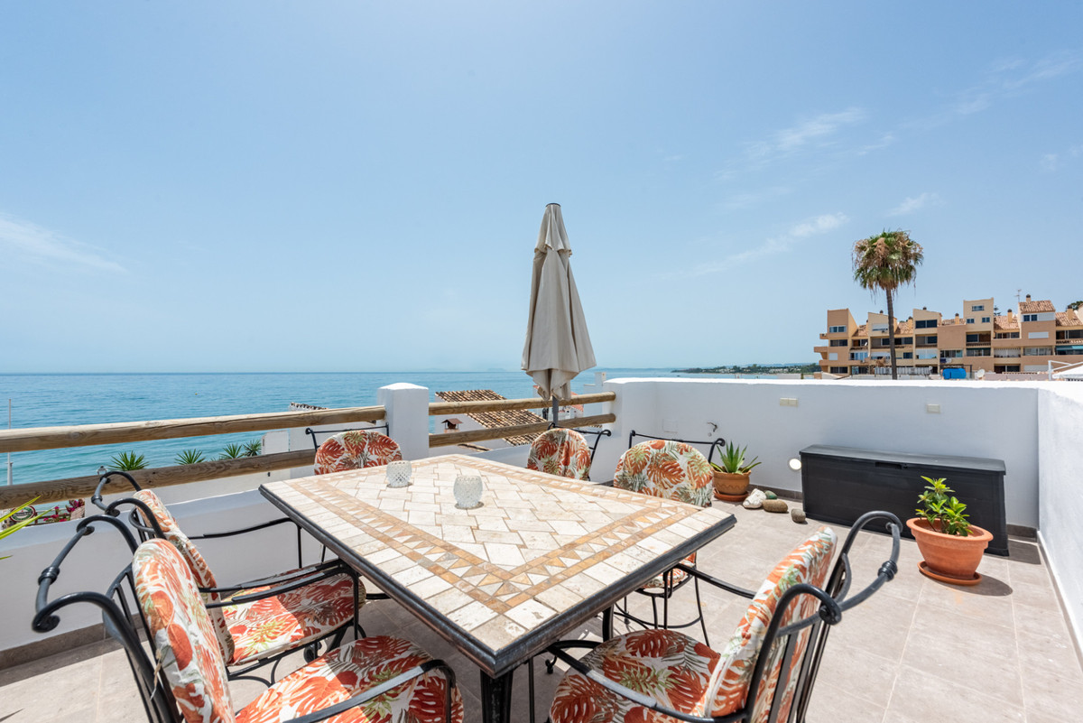 Huis te koop in Estepona | 2 slaapkamers H5473921