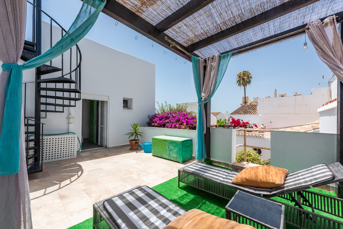 Huis te koop in Estepona | 2 slaapkamers H5473921