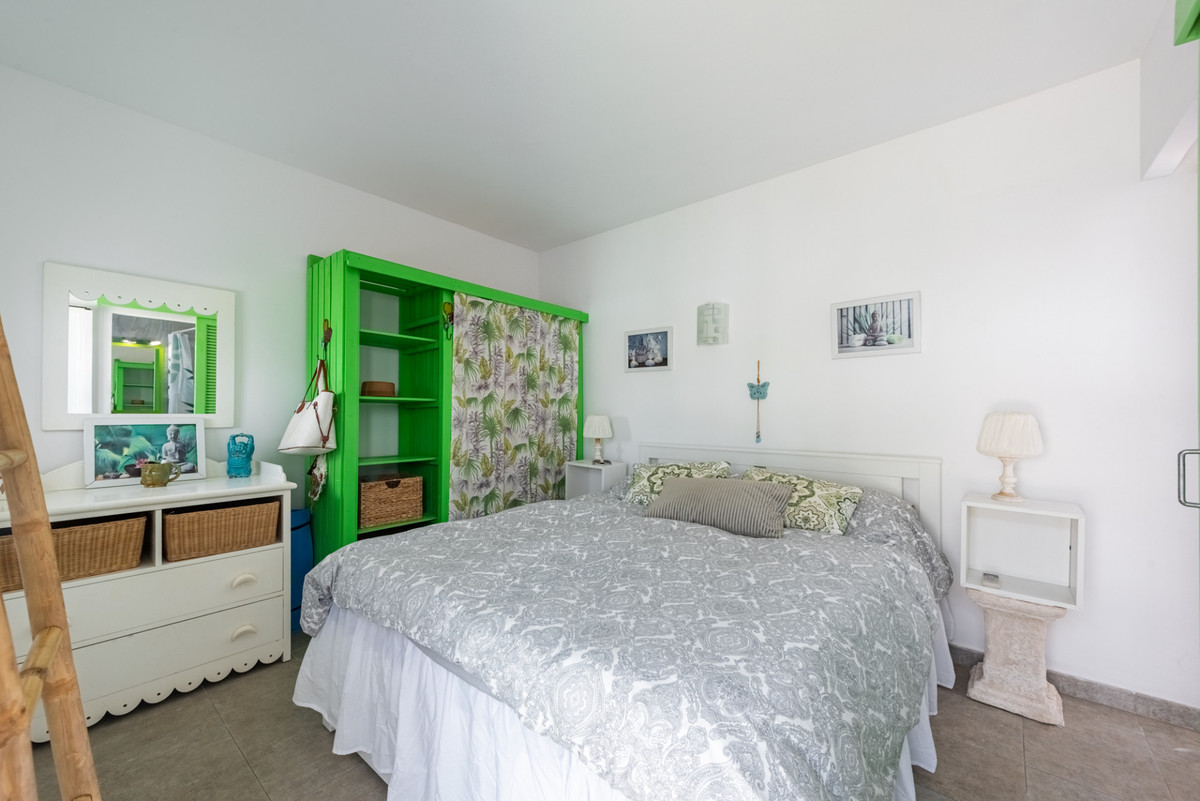 Huis te koop in Estepona | 2 slaapkamers H5473921