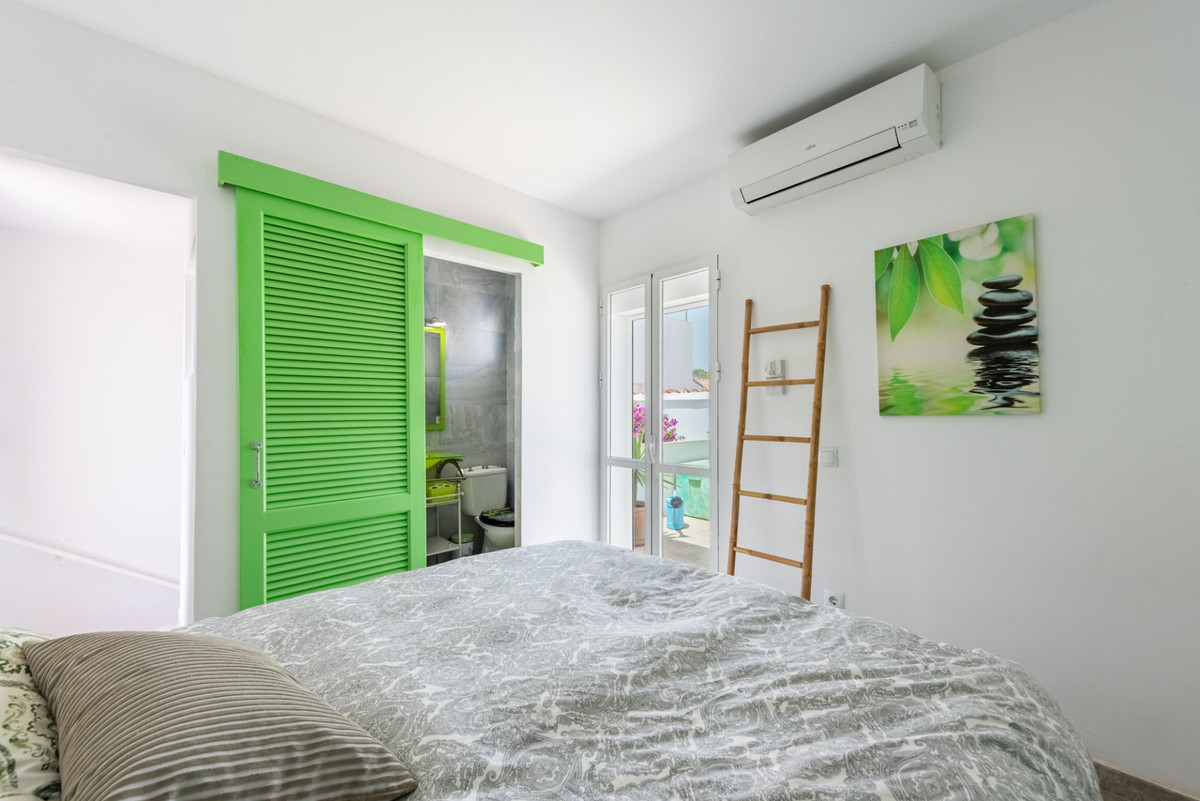 Huis te koop in Estepona | 2 slaapkamers H5473921