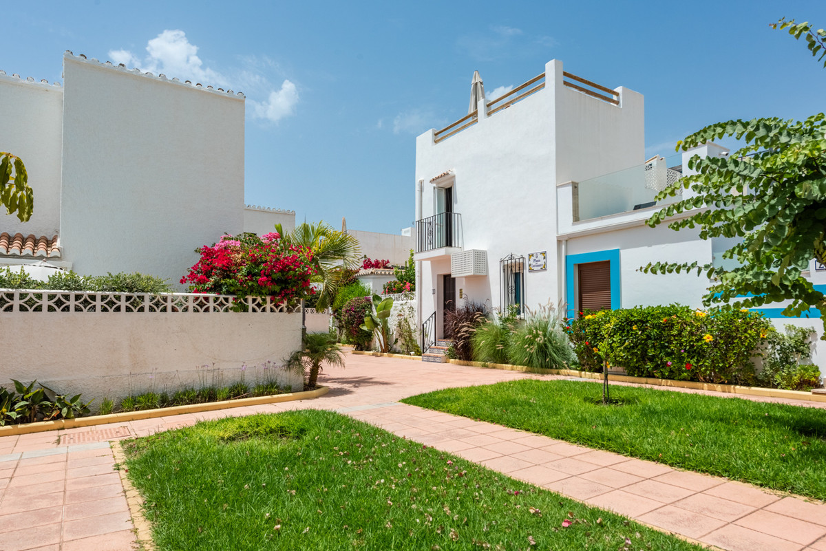 Huis te koop in Estepona | 2 slaapkamers H5473921